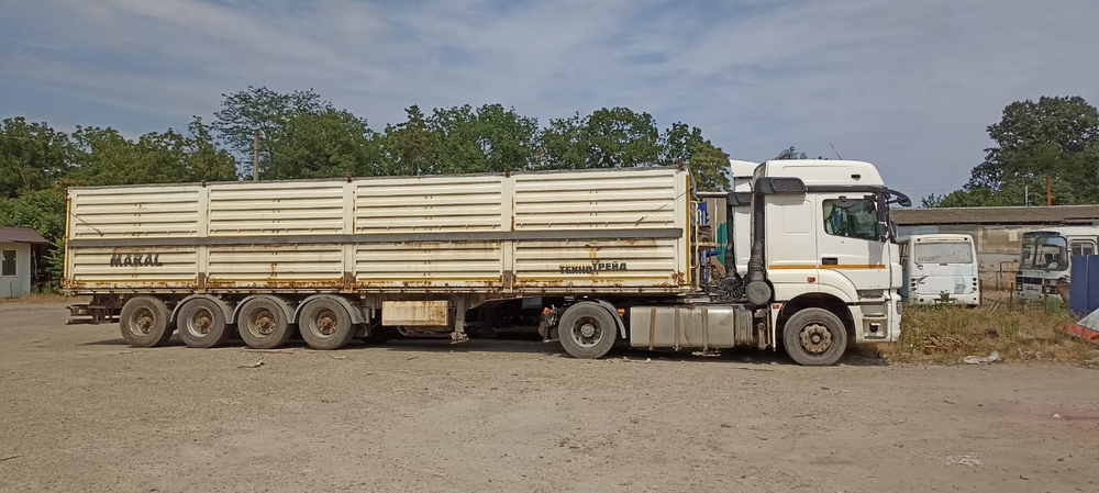 КамАЗ 5490 4x2 Седельный тягач 5490-S5 (Дизель/Газ, 12,0 л, 401 л.с., МТ)