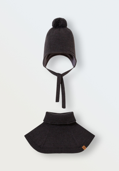 Зимний комплект шапка с манишкой (графит)