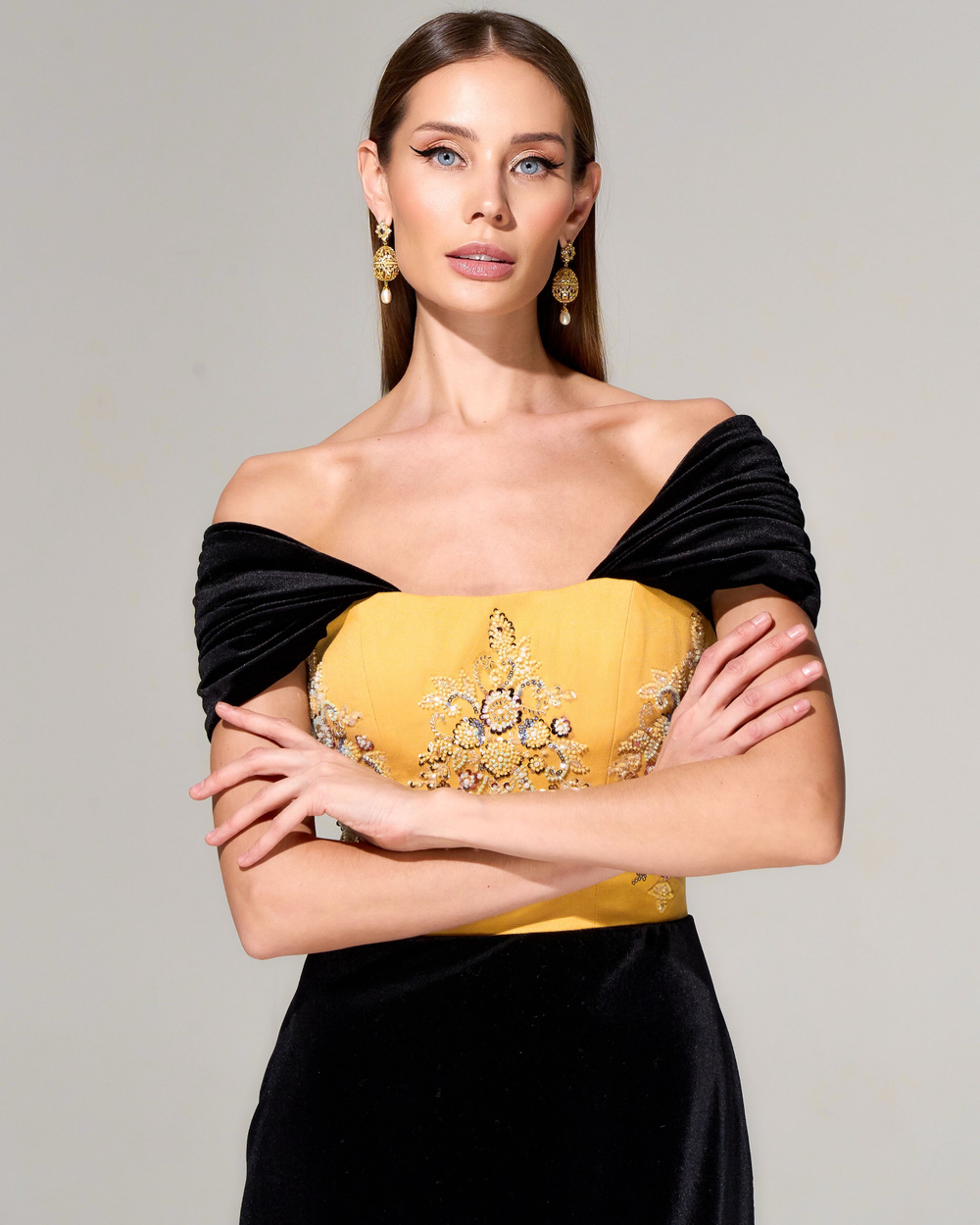 Корсетное платье из премиального бархата