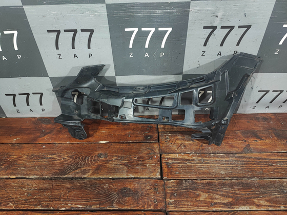 Кронштейн переднего бампера Mercedes C (W205) 14-18 Б/У Оригинал A2058853165