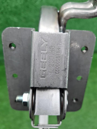 Петля крышки багажника правая Geely Preface 24-нв