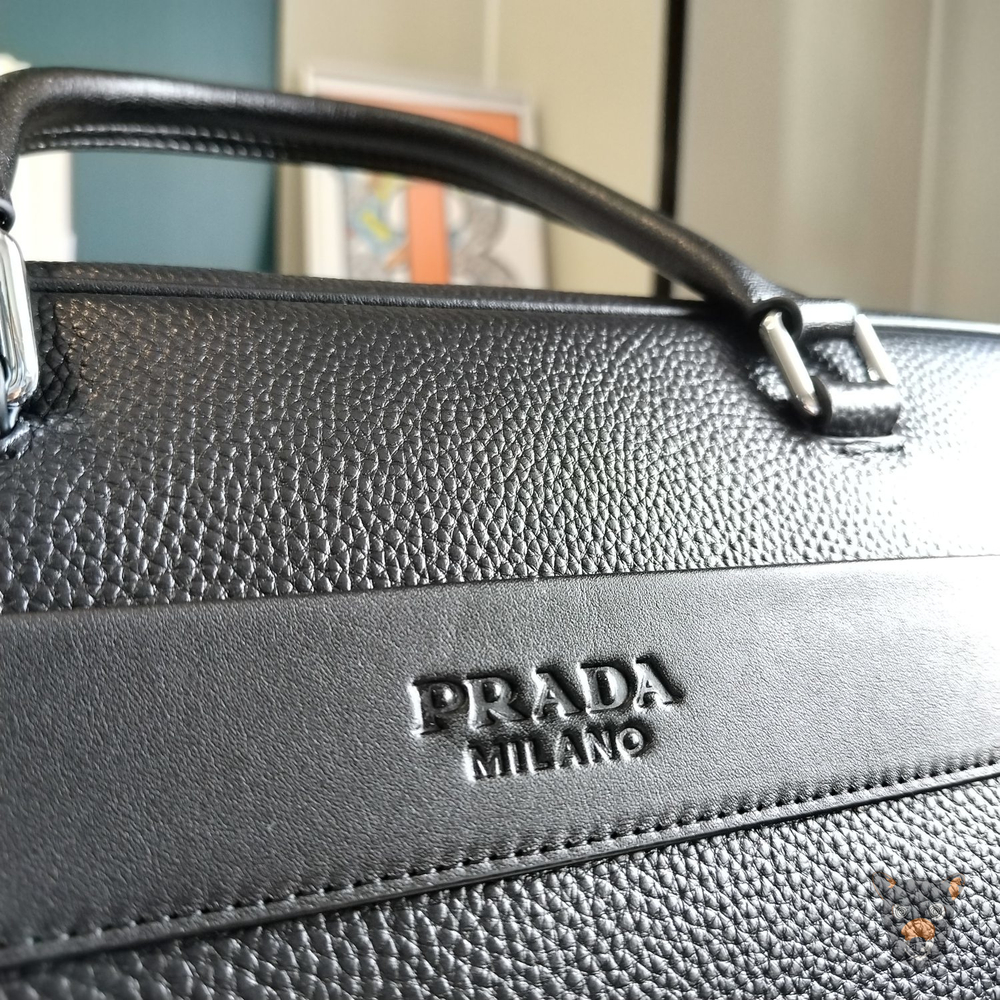 Сумка Prada