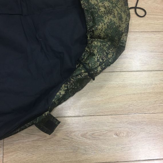 Армейский спальный мешок с капюшоном со стяжкой на 2-х фиксаторах