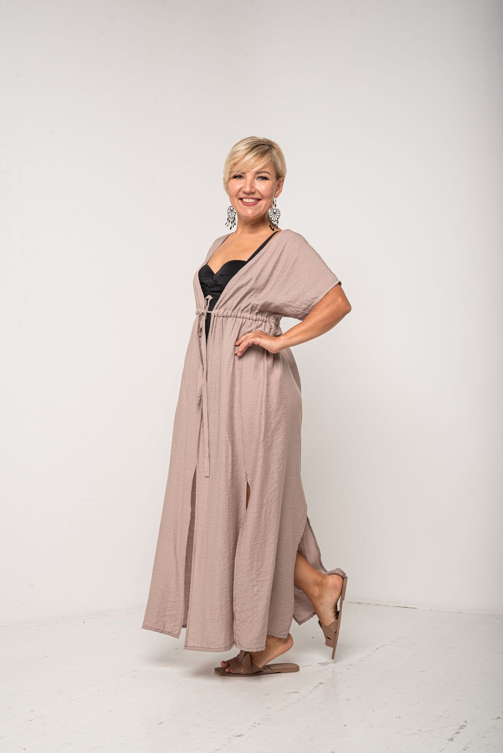 Платье длинное летнее пляжное легкое с запахом и разрезами для отдыха на море и в городе