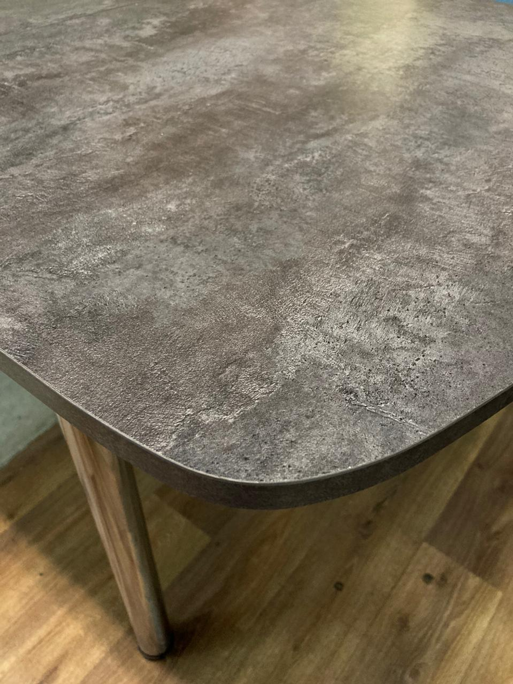 Стол разд ЛДСП подстолье прямое хром Царг.пояс бетон темный Ст-ца камень темный