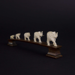 Скульптурная композиция «Слоны идущие на водопой»