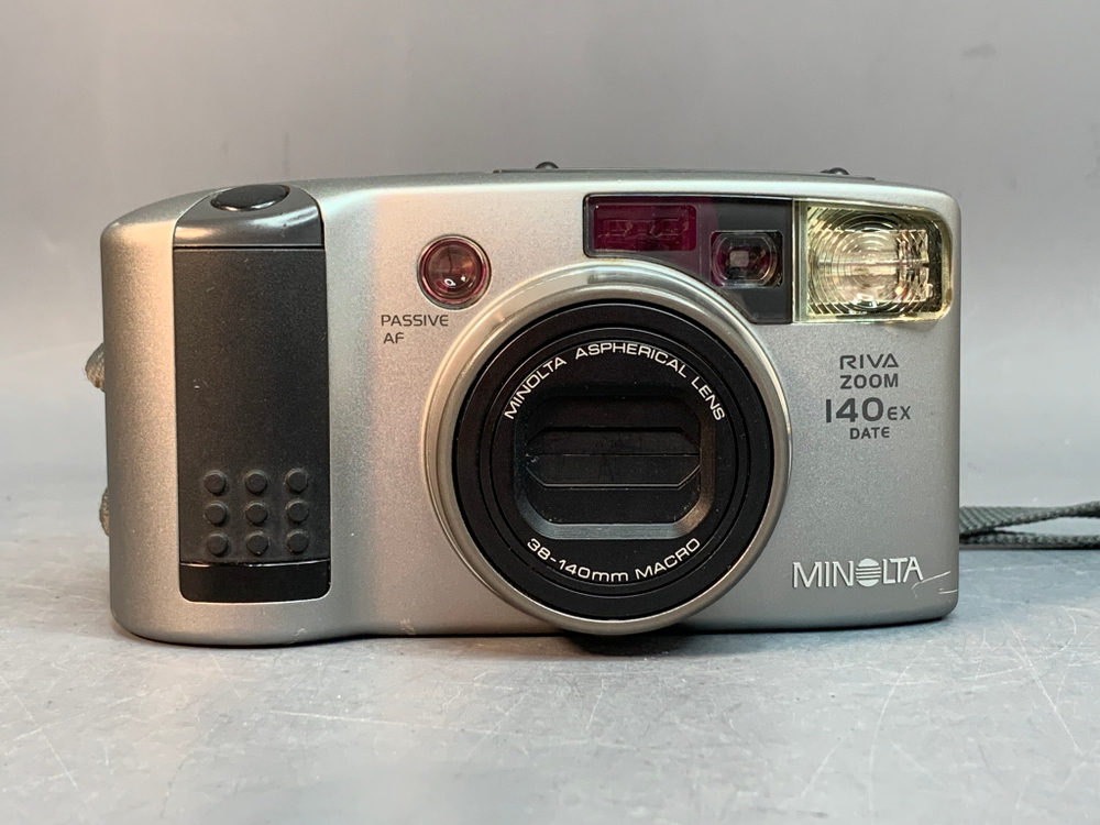 Minolta Riva Zoom 140EX