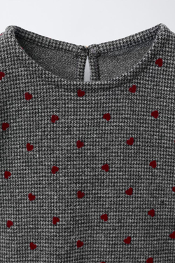 ZARA ПЛАТЬЕ ИЗ ТКАНИ «ГУСИНАЯ ЛАПКА» С РЕЛЬЕФНЫМИ СЕРДЕЧКАМИ, СЕРЫЙ