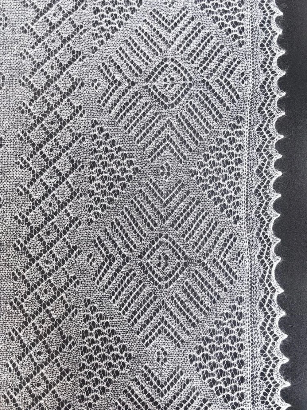 Оренбургский пуховый платок-паутинка А160-01 белый отбеленный