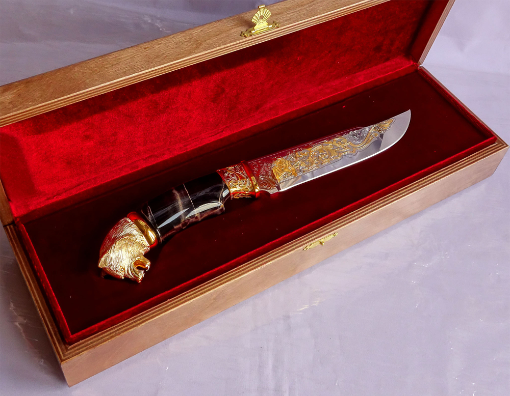 Нож дамасский "Волк" /в коробке/