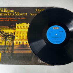 Винтажная виниловая пластинка LP W. A. Mozart, В. А. Моцарт, The Academy Of St. Martin in the Fields, Sir Neville Marriner, Divertimenti KV 136 137 138 Serenata notturna KV 239 (Германия 1978)