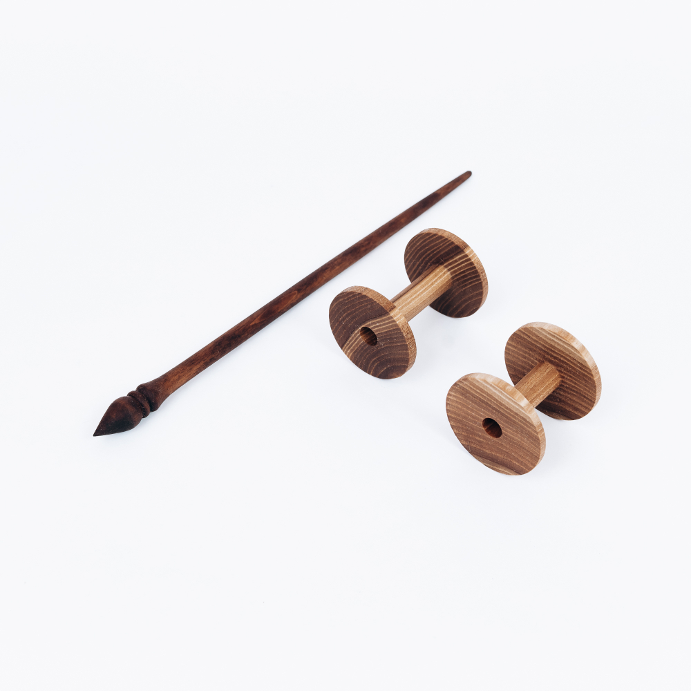 Опорное веретено с двумя катушками из натурального дерева. Art of Siberia. B36