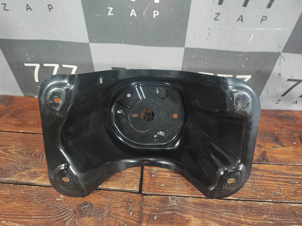 Кронштейн запасного колеса Tank 300 21-нв Б/У Оригинал 6309100XKV19C