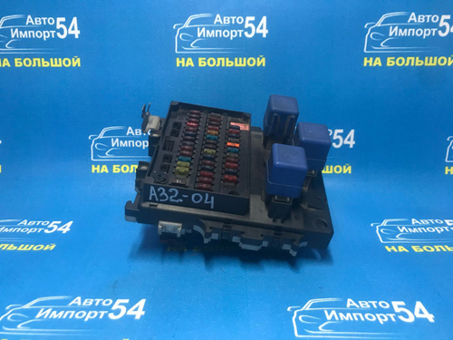 Блок предохранителей салонный NISSAN CEFIRO 1995