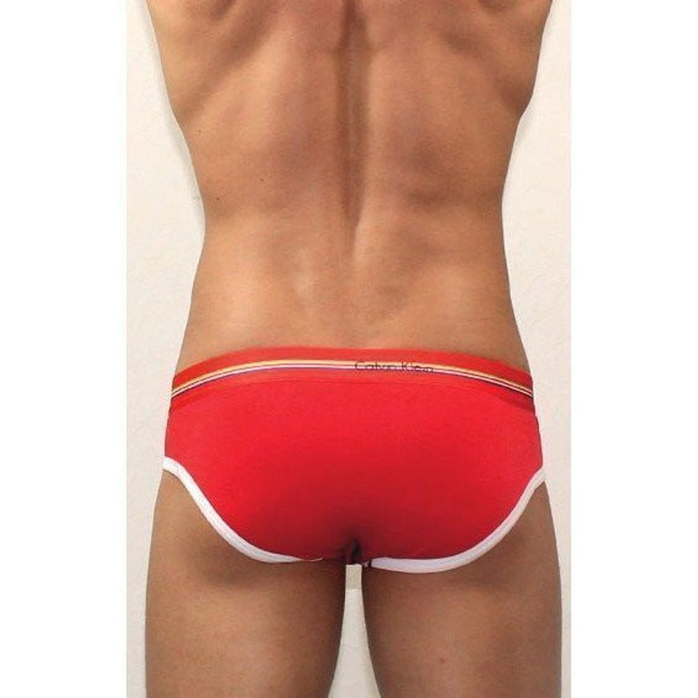 Мужские трусы брифы красные Calvin Klein Bold Red Brief