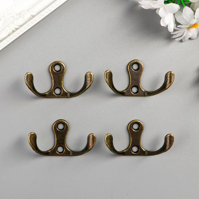 Крючок металл  двойной  бронза 4,5*3см 2757312