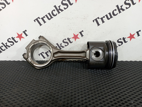 Поршень с шатуном