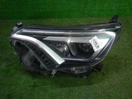 Фара левая Toyota Rav 4 CA40 (2015-2019) LED