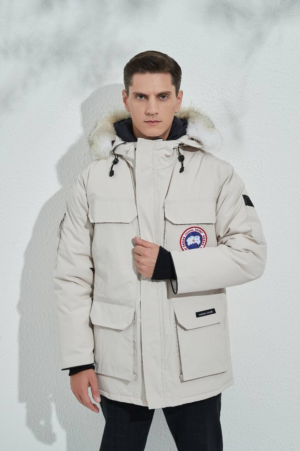 Бежевая парка Canada Goose Expedition