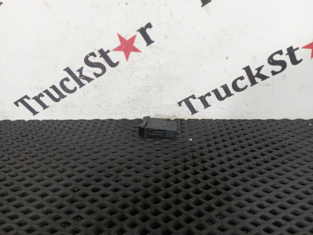 Кнопка подогрева топлива