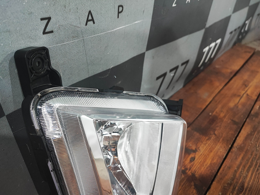 ПТФ передняя правая Hyundai Creta 1 (GS) 16-21 Б/У Оригинал 92202M0000