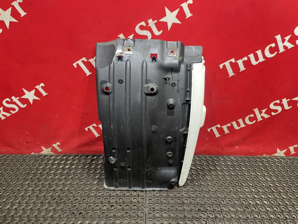 Крыло переднее левое передняя часть 2018г.