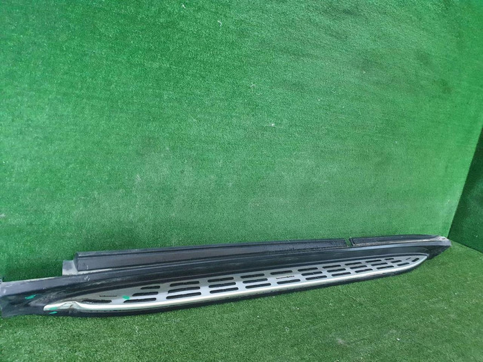 Накладка порога левая Mercedes GLE V167 (2018-н.в.)