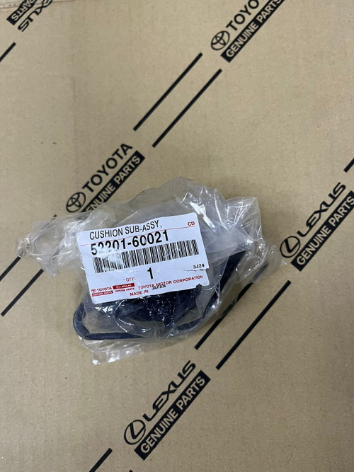 Опора кузова 52201-60021 LC80