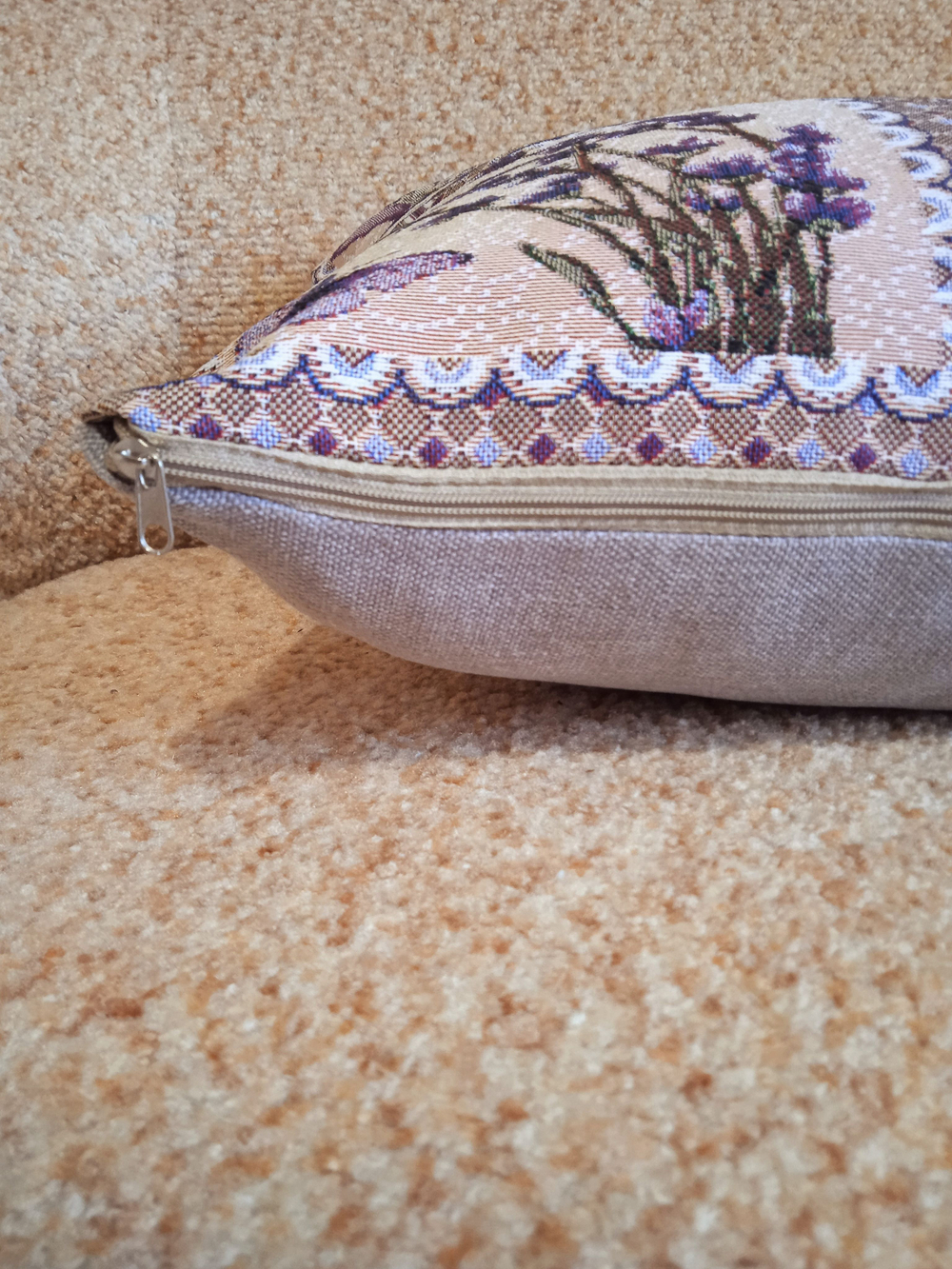 Декоративный гобеленовый чехол для интерьерной подушки Лаванда микс (38*38)