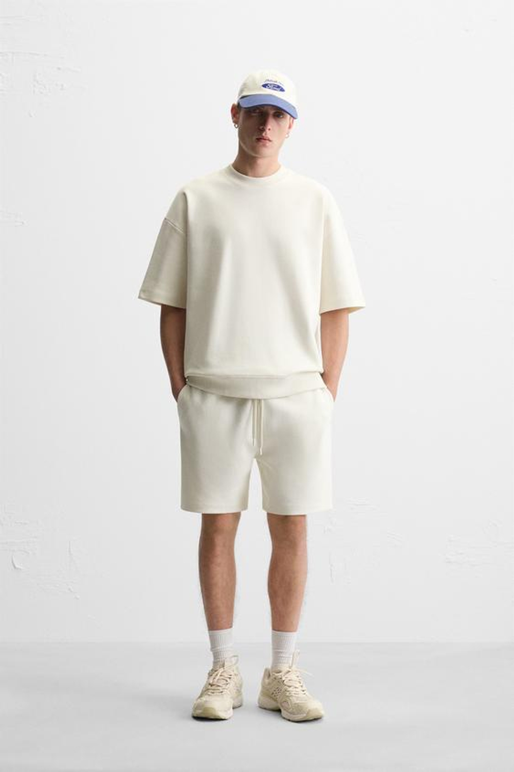 ZARA ТОЛСТОВКА INTERLOCK ИЗ РЕЛЬЕФНОЙ ТКАНИ, ЖЕЛТОВАТО-БЕЛЫЙ