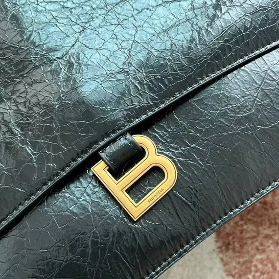 Сумка BALENCIAGA Crush среднего размера, черного цвета