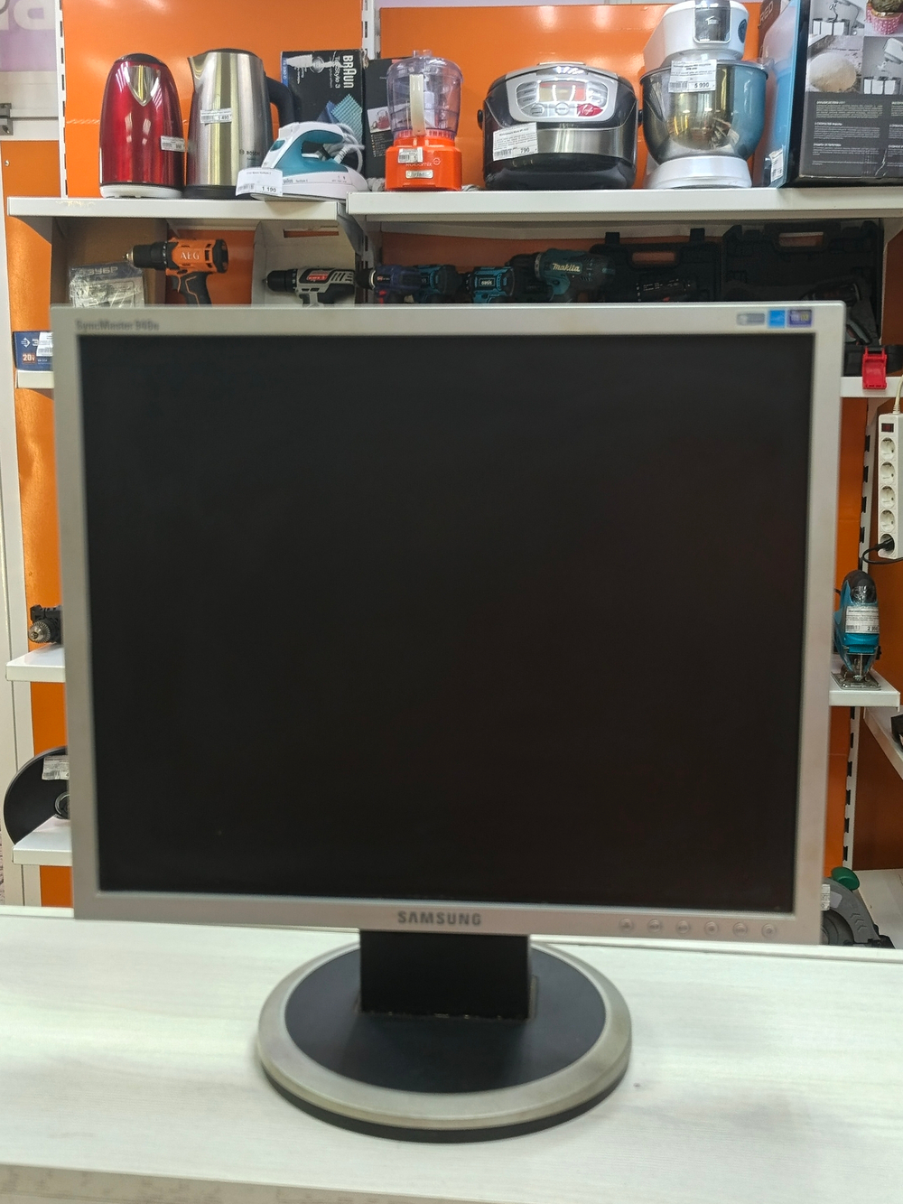 Монитор Samsung SyncMaster 940N