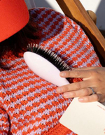 La Bonne Brosse Массажная расческа для волос N 03 Essential Sensitive Scalp Brush - Creamy White