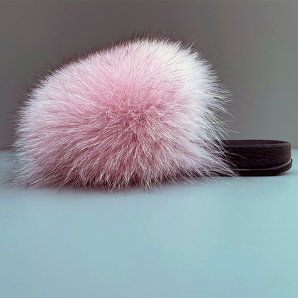 Шлепанцы для улицы из песца | Пудра вуаль