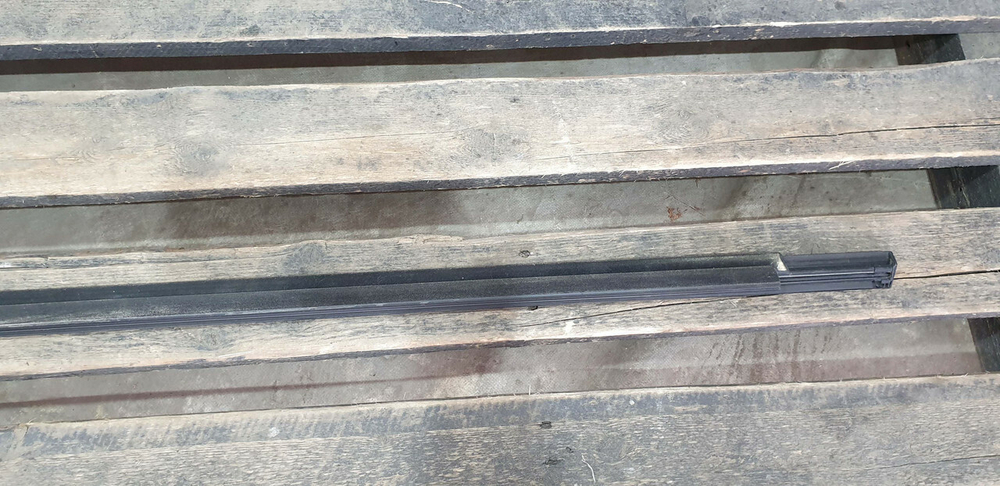 Молдинг двери передней правой Mercedes E (W213) 16-нв Б/У Оригинал A2137209604