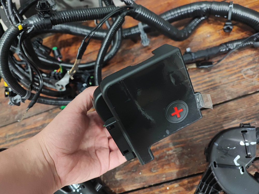 Проводка моторного отсека Changan Eado Plus Новая Оригинал C211F2806010629AA