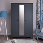 Шкаф Сага 3 двери с зеркалом, 132х64.6х215.5 см, серый/ясень