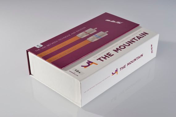 Кабель межблочный аналоговый XLR Van den Hul 3T The Mountain Hybrid. Длина 1 метр