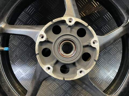 Колесо заднее Yamaha FZ1 Fazer RN17