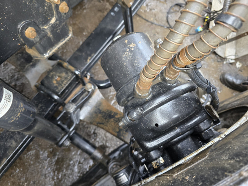 Энергоаккумулятор передний 2023г