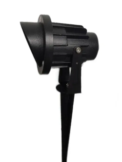 Светильник грунтовый для подсветки деревьев / Прожектор уличный на колышке