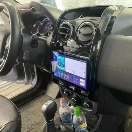 Магнитола для Renault Duster 1 2015-2020 (ШГУ овальное, рамка-накладка) - Teyes CC3 Android 10, ТОП процессор, 4/32 Гб, CarPlay, SIM-слот