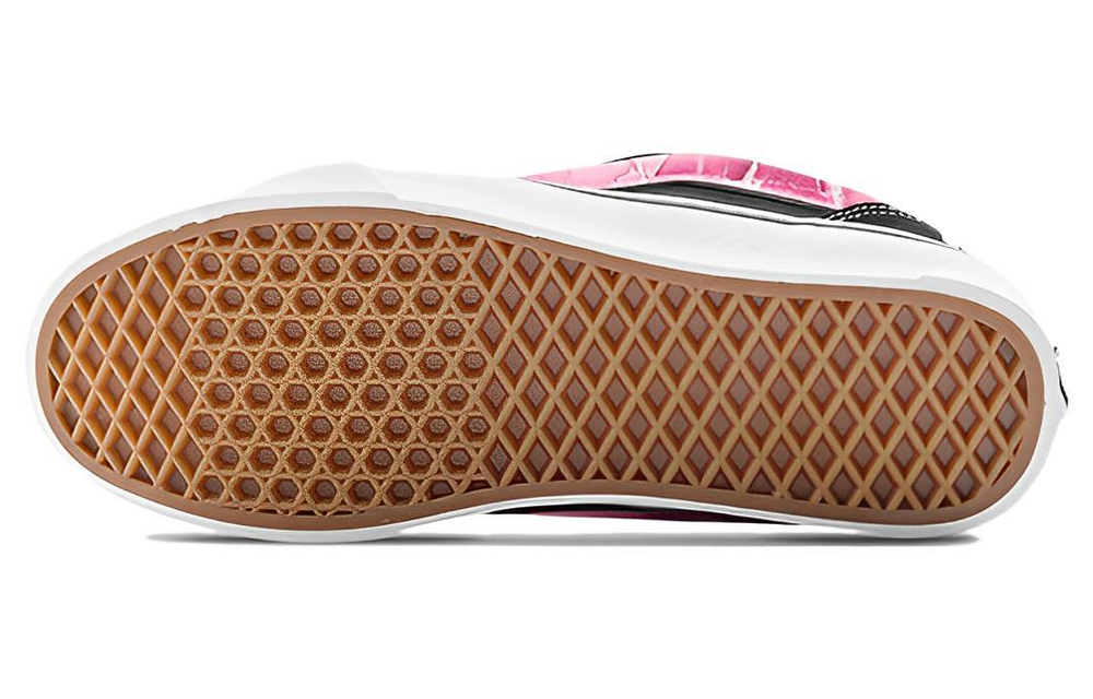 Peaches X Vans Knu Skool
