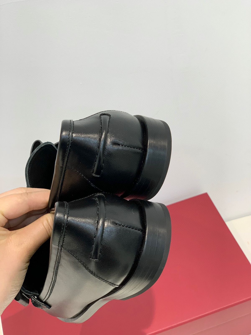 Лоферы Salvatore Ferragamo