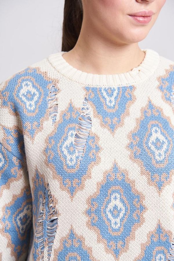 Свитер История молочный - фото 6