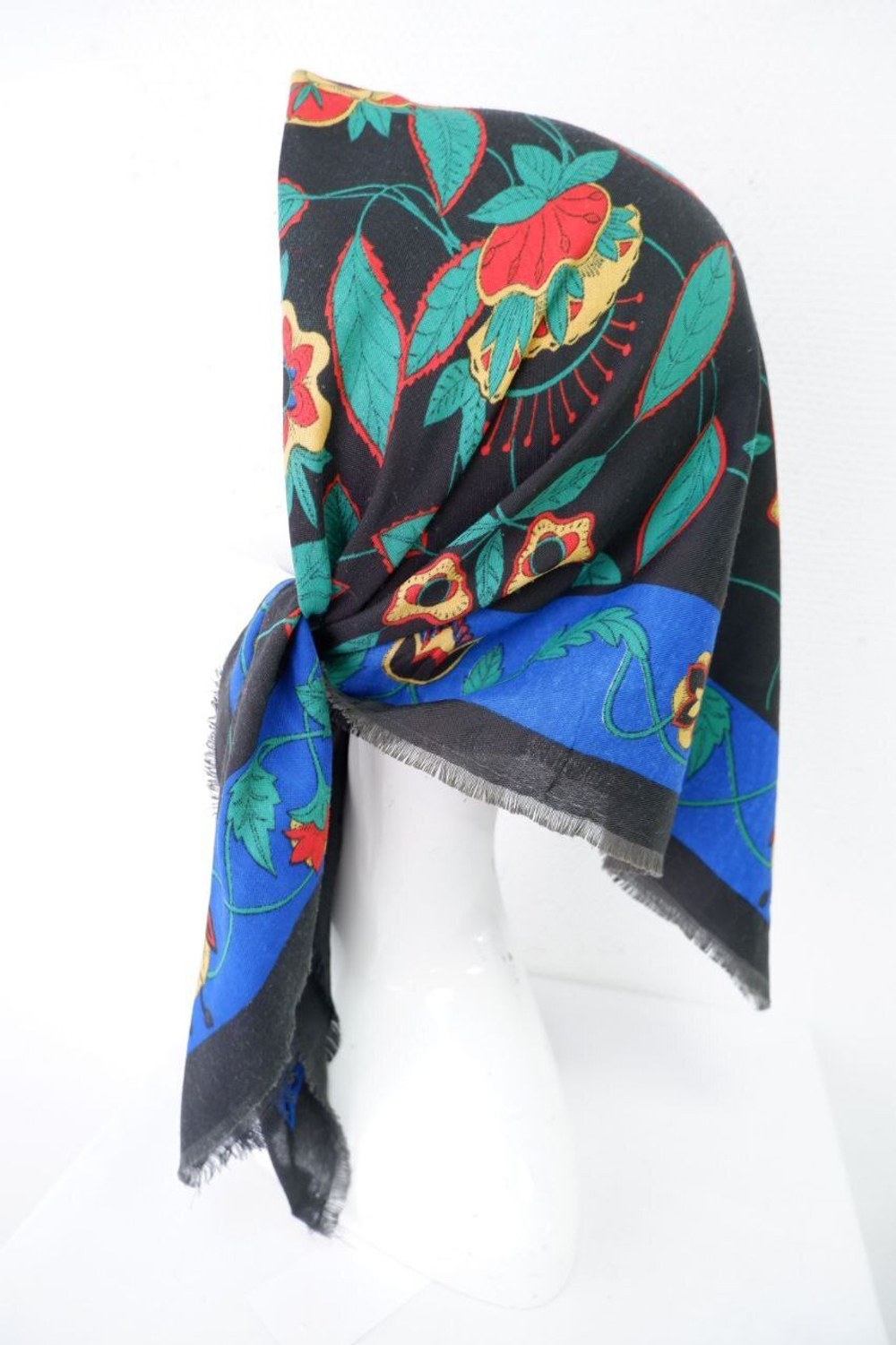 Платок с шерстью