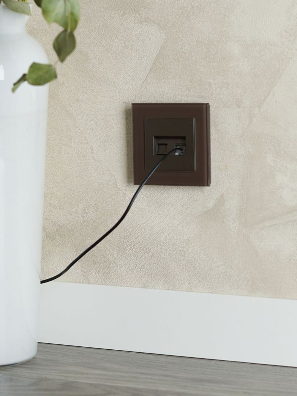 Рамка 1-м BRITE РУ-1-2-БрТБ стекло темн. бронза IEK BR-M12-G-K45