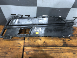 Решетка переднего бампера левая Skoda Karoq 17-нв Б/У Оригинал 57a807367