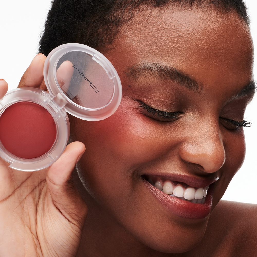 MAC Cosmetics Glow Play Blush - Розовый хайлатер для скул оттенок Plush Pepper, 7 g