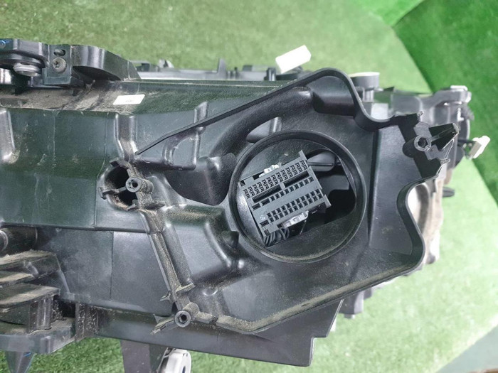 Фара правая BMW X3 G01 (2021-н.в.) LED